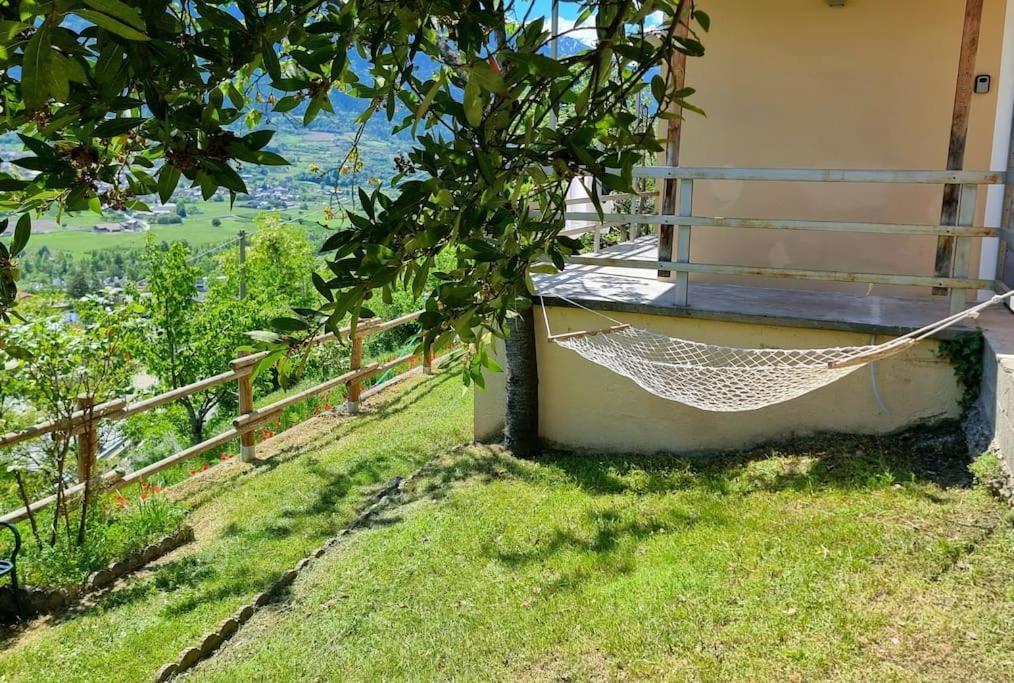 Casa Le Vignole - Aosta Villa Luaran gambar