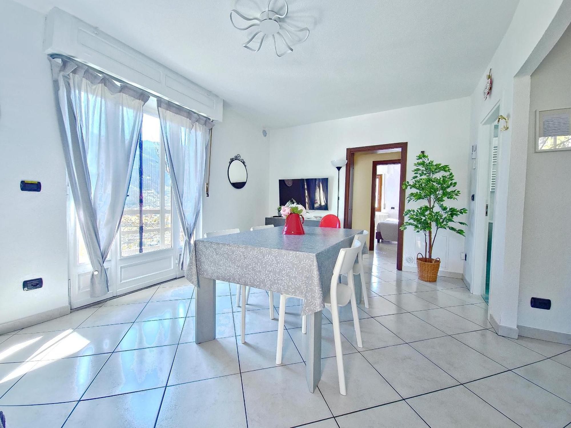 Casa Le Vignole - Aosta Villa Luaran gambar